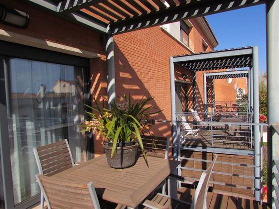 Foto 1 de Casa adossada en venda a Valls de 4 habitacions amb terrassa i garatge