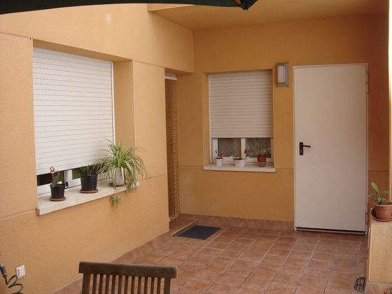Foto 1 de Pis en venda a Valls de 4 habitacions amb terrassa i garatge