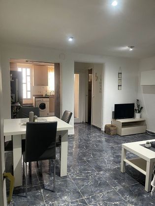 Foto 2 de Piso en alquiler en Valls de 2 habitaciones con terraza y muebles