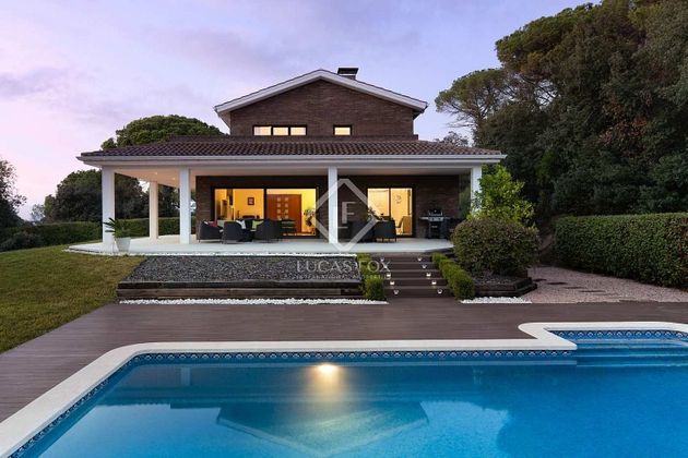 Foto 1 de Chalet en venta en Vallromanes de 5 habitaciones con terraza y piscina