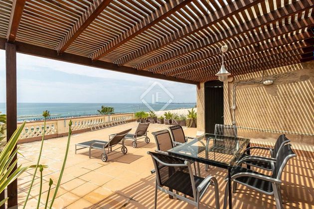Foto 1 de Xalet en venda a Masnou de 6 habitacions amb terrassa i balcó