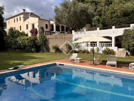 Foto 1 de Xalet en venda a Sant Pol de Mar de 8 habitacions amb terrassa i piscina