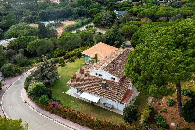 Foto 2 de Xalet en venda a Sant Andreu de Llavaneres de 5 habitacions amb terrassa i piscina