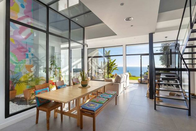 Foto 1 de Casa en venta en Caldes d´Estrac de 3 habitaciones con terraza y piscina