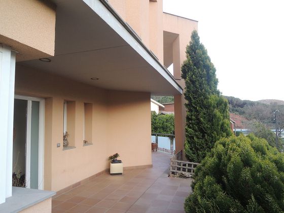 Foto 1 de Venta de chalet en Aiguafreda de 4 habitaciones con terraza y piscina