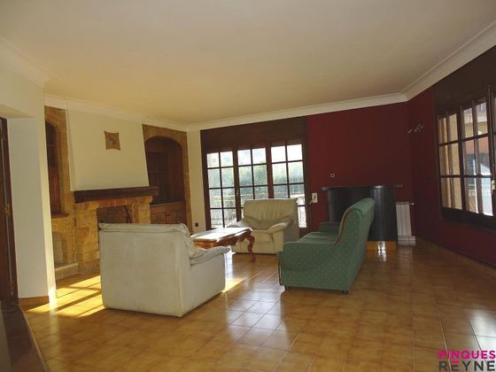 Foto 2 de Venta de piso en Vilartagues i Tueda de Dalt de 4 habitaciones con terraza y balcón