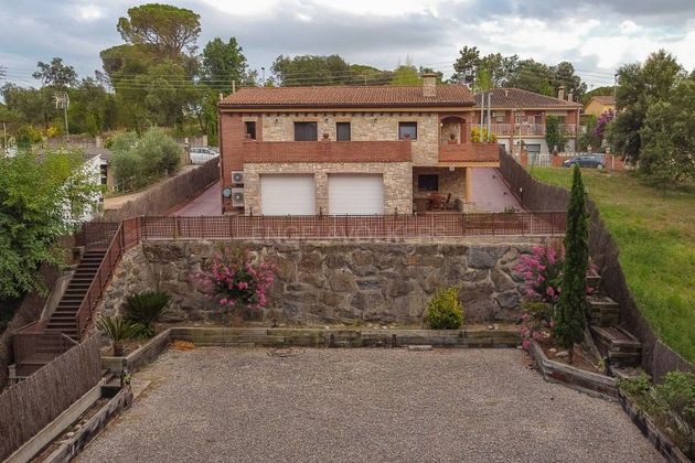 Foto 1 de Chalet en venta en Santa Coloma de Farners de 4 habitaciones con terraza y jardín