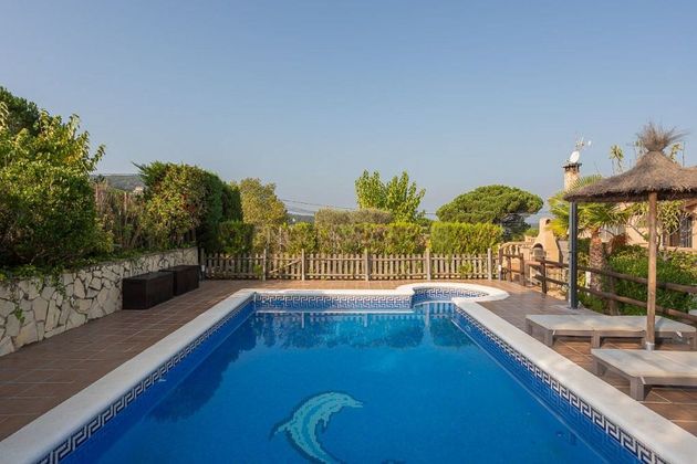 Foto 1 de Casa en venda a Montbarbat de 4 habitacions amb terrassa i piscina
