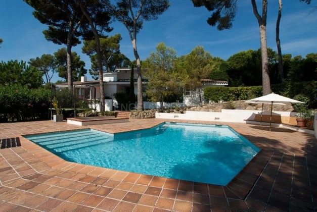 Foto 1 de Casa en venda a Torre Valentina-Mas Vilar de La Mutxada-Treumal de 4 habitacions amb terrassa i piscina