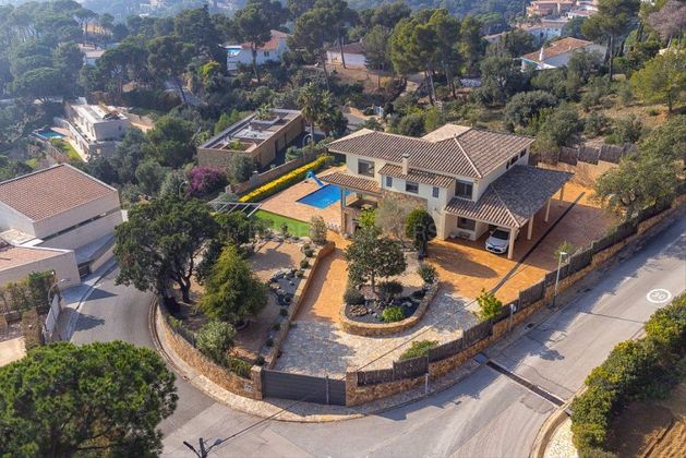 Foto 1 de Casa en venda a Santa María de Llorell de 5 habitacions amb terrassa i piscina