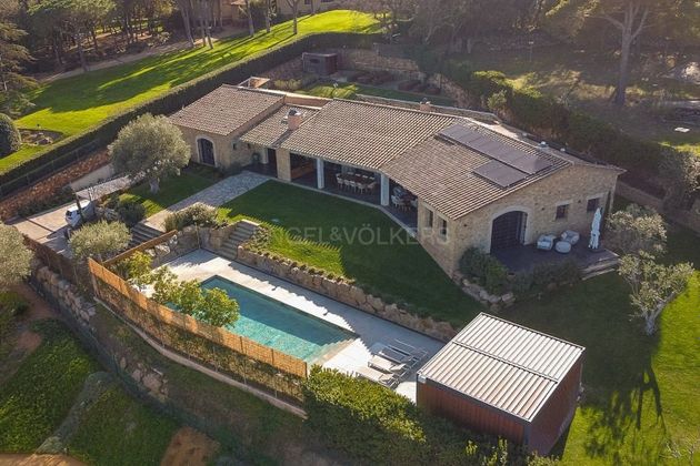 Foto 2 de Casa en venda a Pals de 4 habitacions amb piscina i garatge