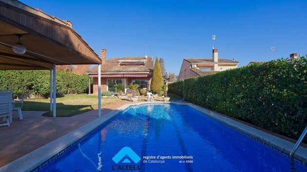 Foto 2 de Venta de chalet en Ametlla del Vallès, l´ de 5 habitaciones con terraza y piscina