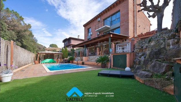 Foto 1 de Venta de chalet en Ametlla del Vallès, l´ de 3 habitaciones con terraza y piscina