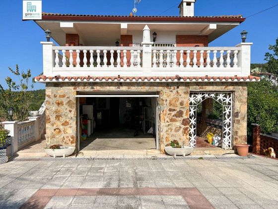 Foto 2 de Casa rural en venda a Terrabrava - Tordera Parc de 8 habitacions amb terrassa i garatge