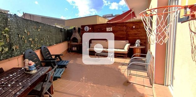 Foto 2 de Dúplex en venda a Eixample Sud – Migdia de 4 habitacions amb terrassa i balcó