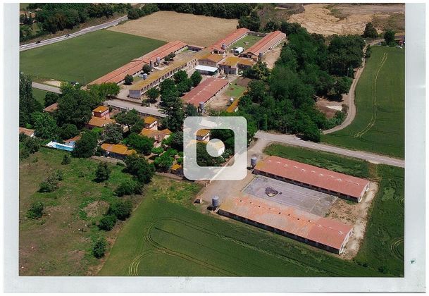 Foto 2 de Venta de terreno en Bescanó de 100000 m²