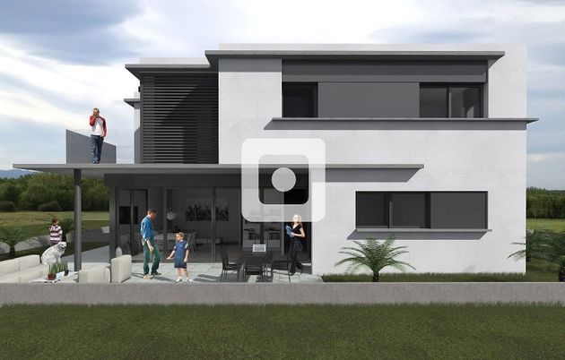 Foto 1 de Venta de casa en Vilablareix de 4 habitaciones con terraza y garaje