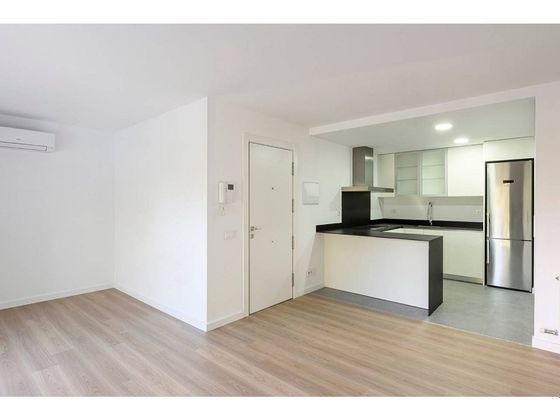 Foto 1 de Piso en venta en Centre - Eixample – Can Llobet – Can Serra de 3 habitaciones con terraza y garaje