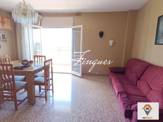 Foto 2 de Pis en venda a Can Deu - La Planada - Sant Julià de 4 habitacions amb balcó i calefacció