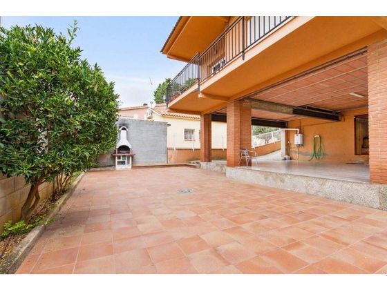 Foto 1 de Venta de casa en Centre - Sant Quirze del Vallès de 4 habitaciones con terraza y jardín