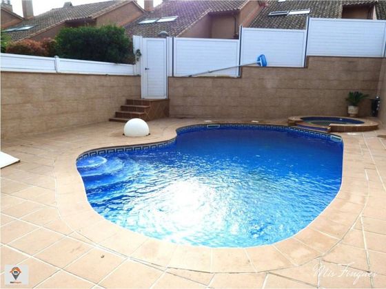 Foto 2 de Casa en venta en Sant Quirze Parc- Vallsuau - Castellet de 4 habitaciones con piscina y garaje