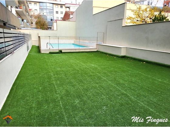 Foto 1 de Piso en venta en Centre - Sabadell de 2 habitaciones con piscina y garaje