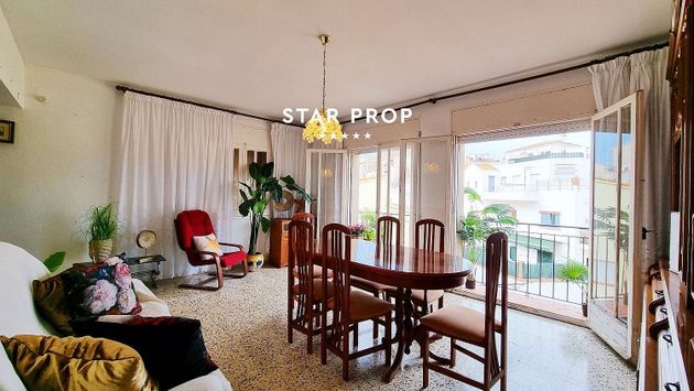 Foto 2 de Piso en venta en Llançà de 3 habitaciones con balcón y aire acondicionado