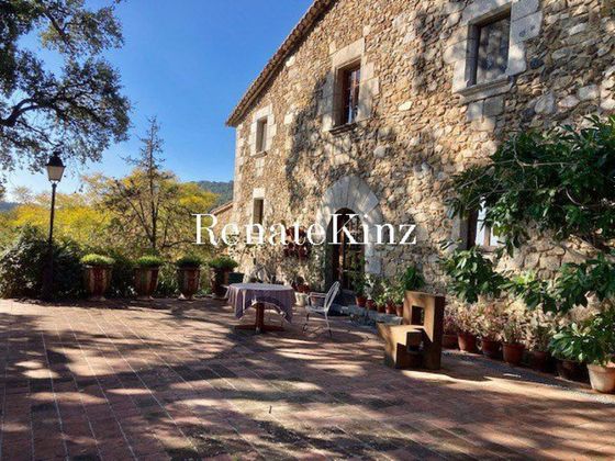 Foto 2 de Casa rural en venda a Sant Iscle de Vallalta de 8 habitacions amb terrassa i piscina