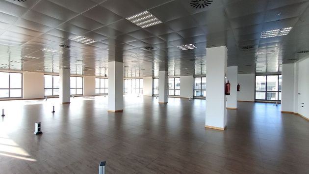 Foto 1 de Oficina en lloguer a Sant Joan Despí de 295 m²