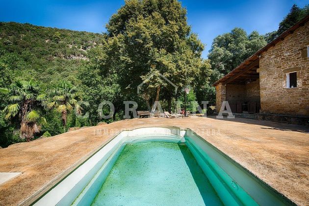 Foto 1 de Venta de chalet en Sant Aniol de Finestres de 4 habitaciones con piscina