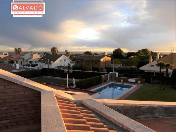 Foto 2 de Xalet en venda a Bonavista de 5 habitacions amb terrassa i piscina