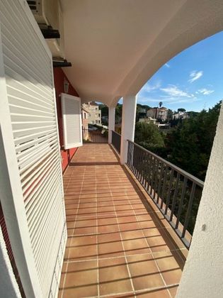Foto 2 de Chalet en venta en Puigventós de 4 habitaciones con terraza y garaje