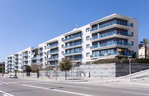Foto 2 de Piso en venta en Puigventós de 4 habitaciones con terraza y piscina
