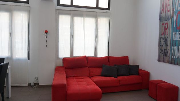 Foto 2 de Dúplex en venda a calle Liszt de 3 habitacions amb terrassa i aire acondicionat
