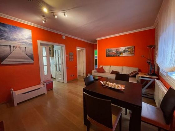 Foto 2 de Piso en venta en Canyet - Bonavista de 2 habitaciones con terraza y calefacción