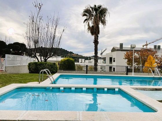 Foto 1 de Casa en venda a Tiana de 4 habitacions amb terrassa i piscina
