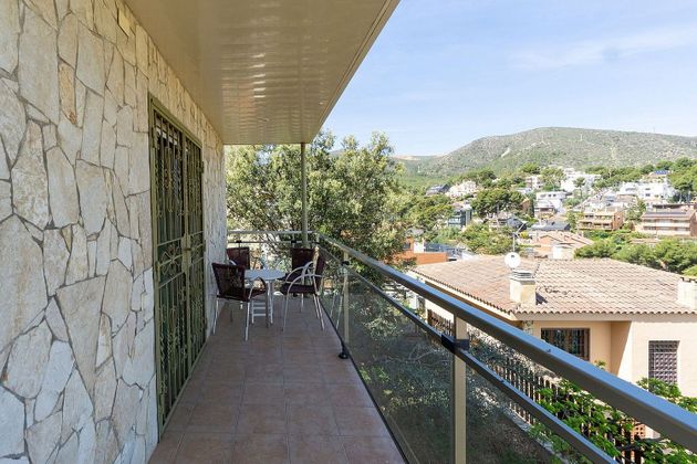 Foto 2 de Chalet en venta en Montmar de 6 habitaciones con terraza y jardín