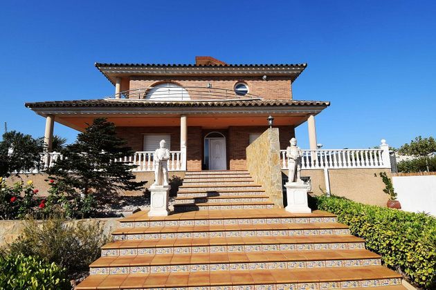 Foto 2 de Xalet en venda a Santa Bàrbara de 6 habitacions amb terrassa i garatge