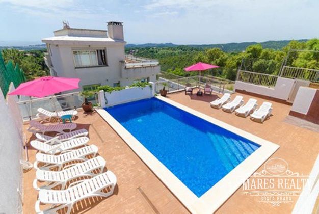 Foto 1 de Xalet en venda a Urbanitzacions de 6 habitacions amb terrassa i piscina