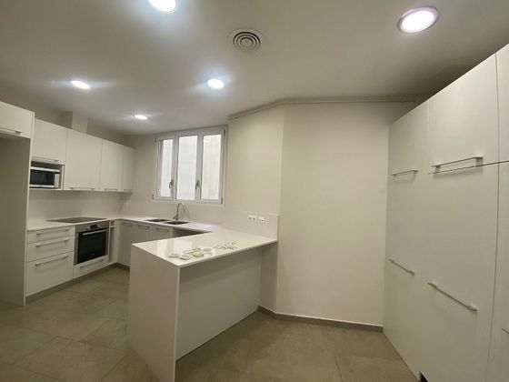 Foto 2 de Piso en alquiler en Centre - Sabadell de 3 habitaciones con balcón y aire acondicionado
