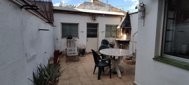Foto 1 de Casa en venta en Can Feu - Can Gambús - Hostafrancs de 3 habitaciones con terraza y garaje