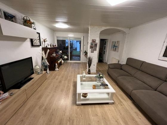 Foto 1 de Casa en venda a Sentmenat de 4 habitacions amb terrassa i aire acondicionat