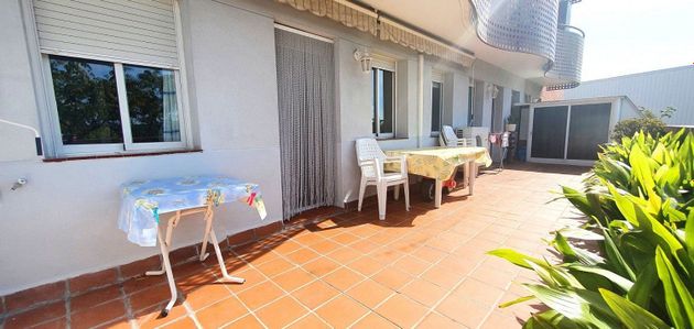 Foto 2 de Piso en venta en Espronceda - Campoamor - Santa Pau de 3 habitaciones con terraza y aire acondicionado