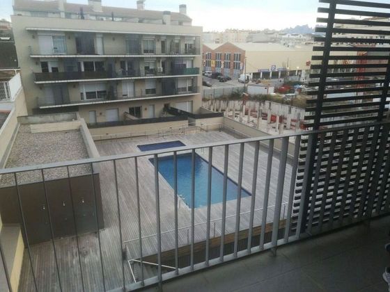Foto 1 de Venta de piso en Ctra. Vic - Remei de 1 habitación con piscina y balcón