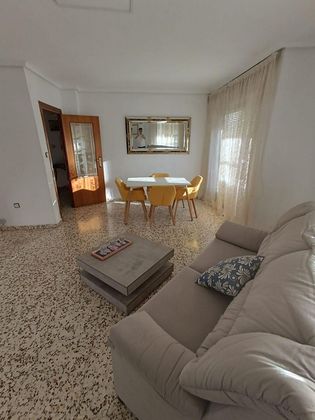 Foto 2 de Piso en venta en Fátima de 4 habitaciones con terraza y balcón