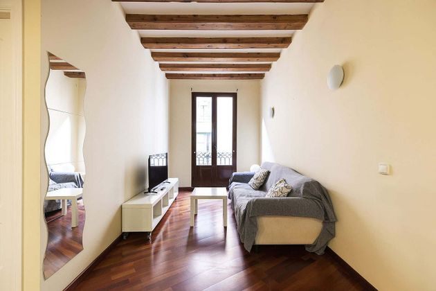 Foto 1 de Pis en lloguer a calle Nou de Sant Francesc de 1 habitació amb mobles i balcó