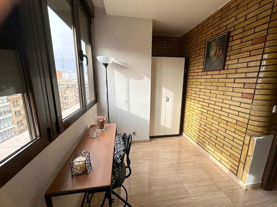 Foto 2 de Piso en alquiler en Cuatro Caminos de 1 habitación con muebles y aire acondicionado