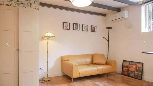 Foto 1 de Alquiler de piso en plaza De Alcira de 1 habitación con muebles