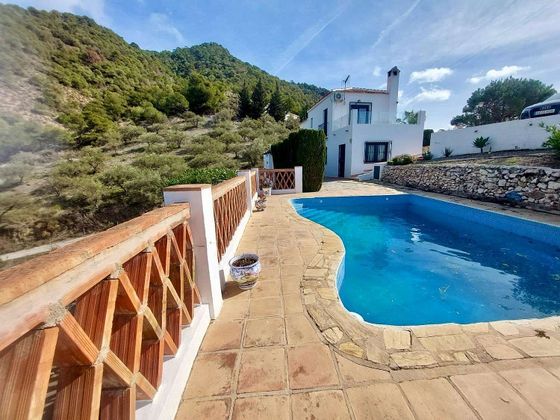 Foto 1 de Casa rural en venda a Frigiliana de 2 habitacions amb terrassa i piscina