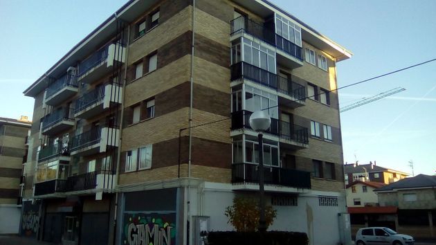 Foto 1 de Piso en alquiler en Briviesca de 3 habitaciones con terraza y calefacción